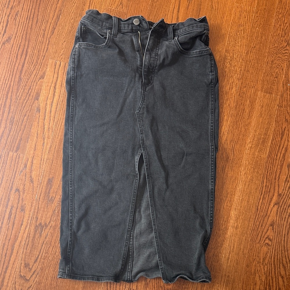 Women’s black denim stretch pencil skirt